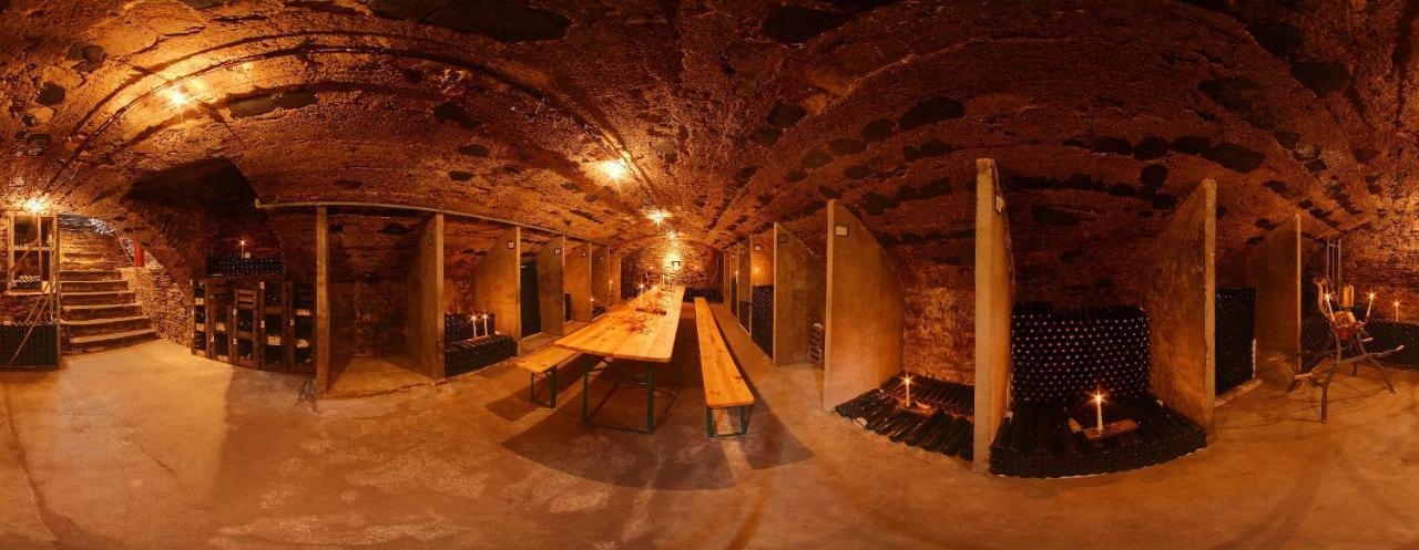 Hotel Weingut Schuetzen Senheim Ruang foto